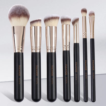 Set de 7 Pinceaux de Maquillage – Fond de Teint, Poudre, Anti-Cernes, Blush & Estompe